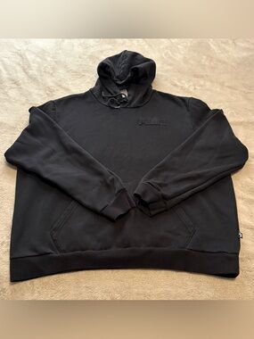 PUMA Black Embossed Wordmark Logo Hoodie – Men’s XL